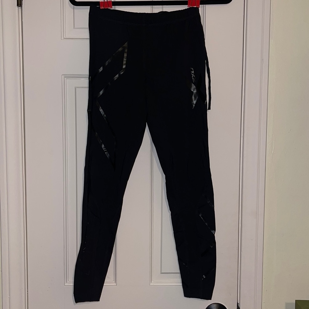 Core Compression Tights